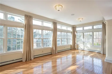 63 Coggeshall Avenue Newport RI 02840