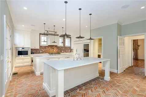 63 Coggeshall Avenue Newport RI 02840