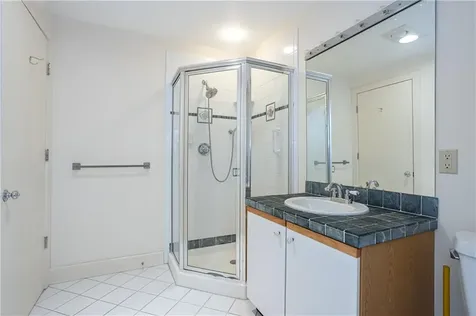 63 Coggeshall Avenue Newport RI 02840