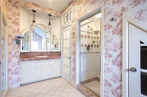 63 Coggeshall Avenue Newport RI 02840