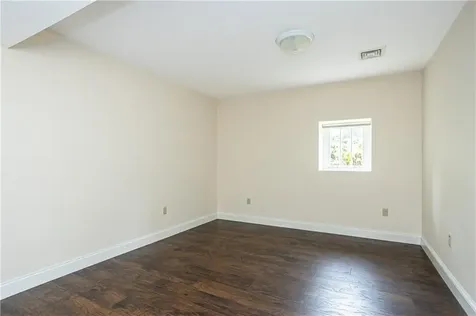 63 Coggeshall Avenue Newport RI 02840