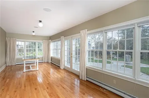 63 Coggeshall Avenue Newport RI 02840