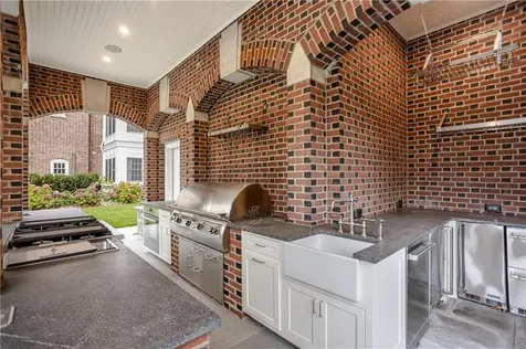 63 Coggeshall Avenue Newport RI 02840