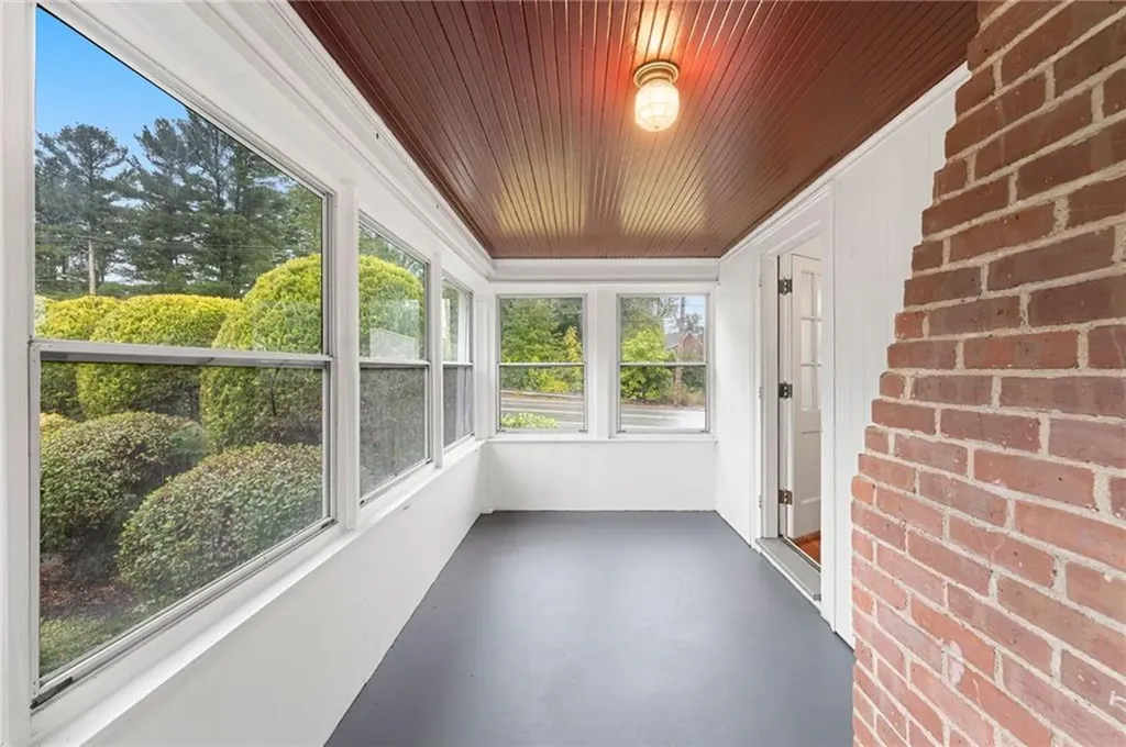 784 Victory Highway North Smithfield RI 02896