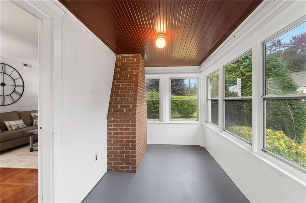 784 Victory Highway North Smithfield RI 02896