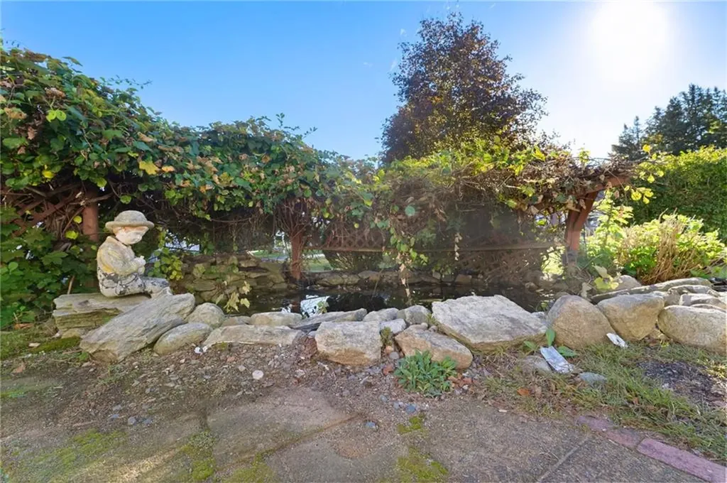 784 Victory Highway North Smithfield RI 02896