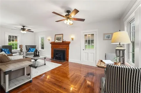 784 Victory Highway North Smithfield RI 02896