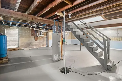 784 Victory Highway North Smithfield RI 02896