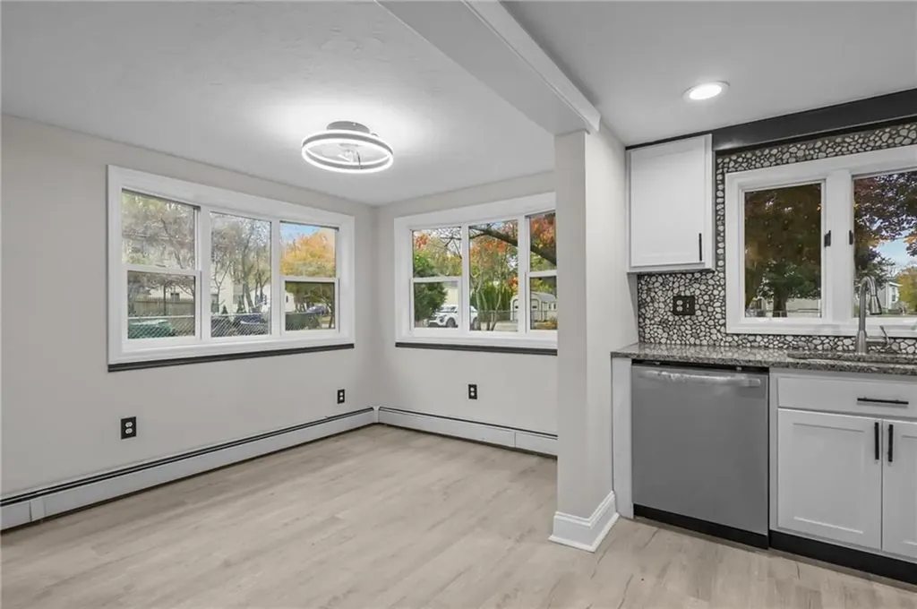 62 Ardway Avenue Warwick RI 02889