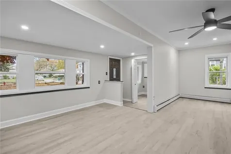 62 Ardway Avenue Warwick RI 02889