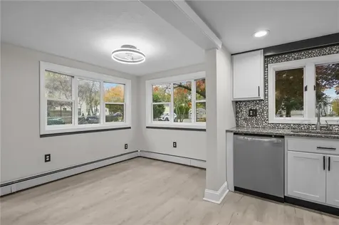 62 Ardway Avenue Warwick RI 02889