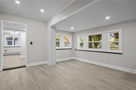 62 Ardway Avenue Warwick RI 02889