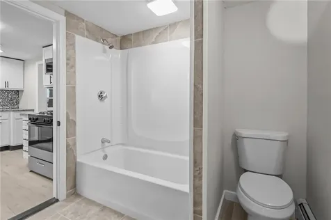 62 Ardway Avenue Warwick RI 02889