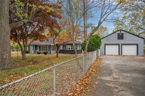 62 Ardway Avenue Warwick RI 02889