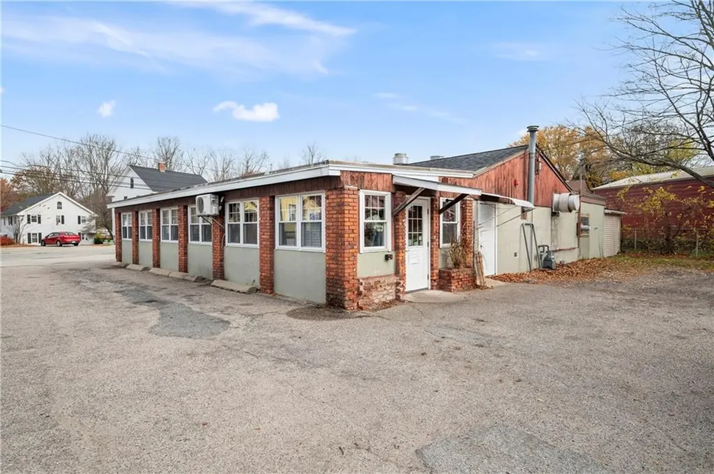 405 Church Street Burrillville RI 02859