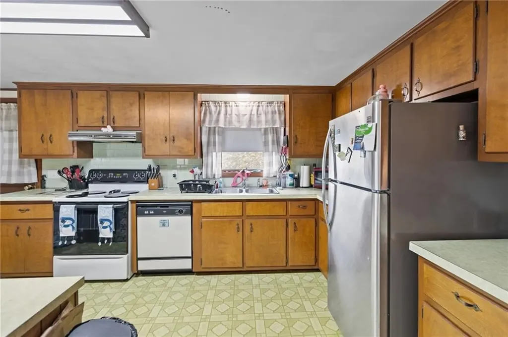 121 Heather Street Cranston RI 02920