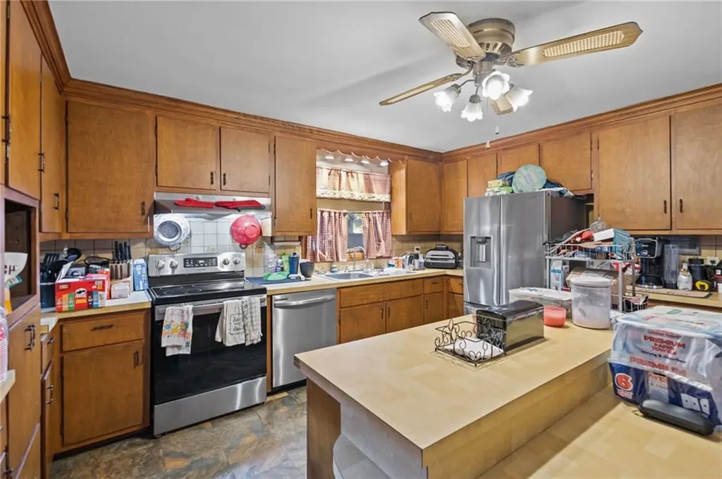 121 Heather Street Cranston RI 02920