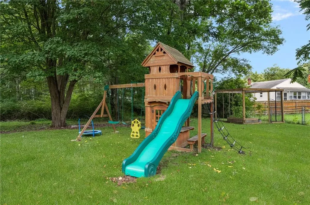 5 Cyr Court West Warwick RI 02893