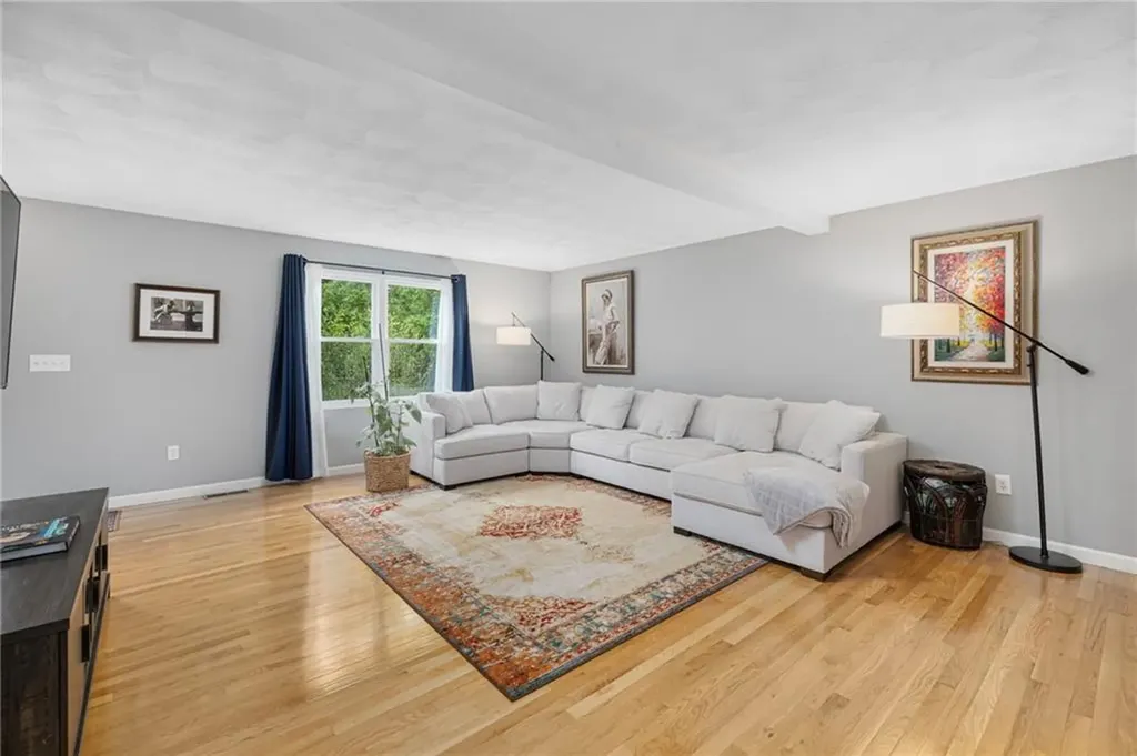 5 Cyr Court West Warwick RI 02893