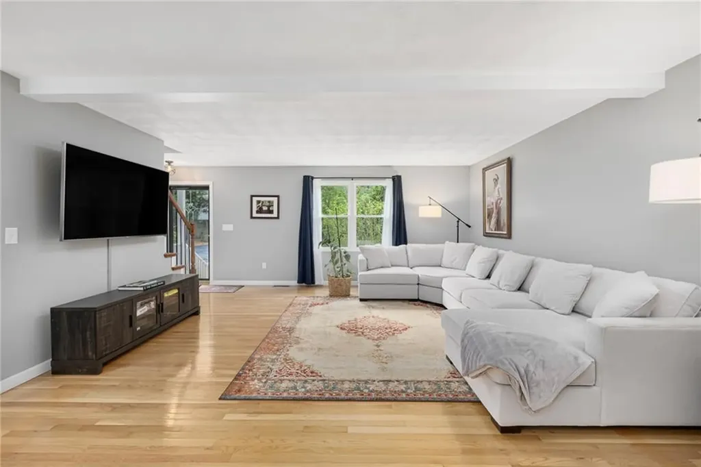 5 Cyr Court West Warwick RI 02893