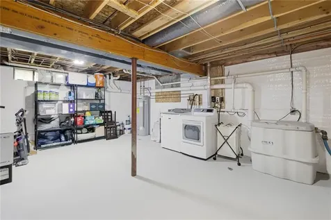 5 Cyr Court West Warwick RI 02893