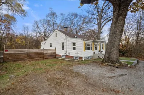 41 Indiana Avenue Cumberland RI 02864