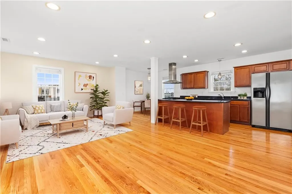 58 Sutton Street Providence RI 02903