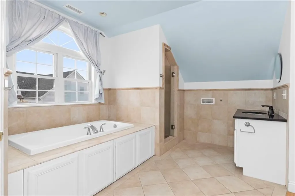 58 Sutton Street Providence RI 02903