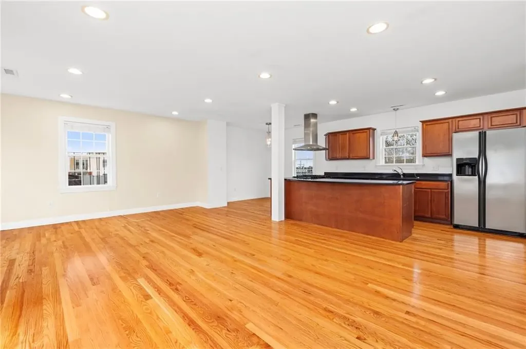 58 Sutton Street Providence RI 02903