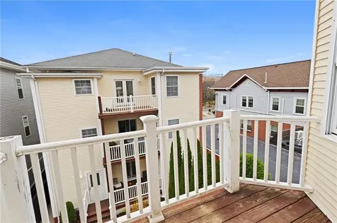 58 Sutton Street Providence RI 02903