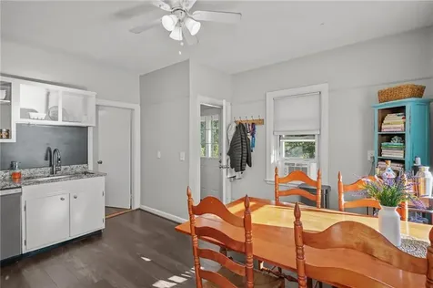 48 Constitution Street Bristol RI 02809