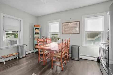 48 Constitution Street Bristol RI 02809