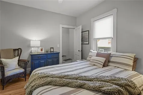 48 Constitution Street Bristol RI 02809