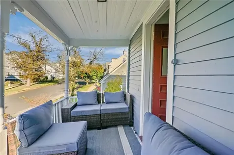 48 Constitution Street Bristol RI 02809