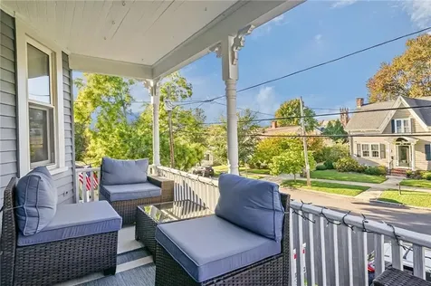 48 Constitution Street Bristol RI 02809