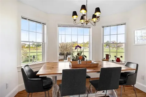 62 Howland Avenue Middletown RI 02842