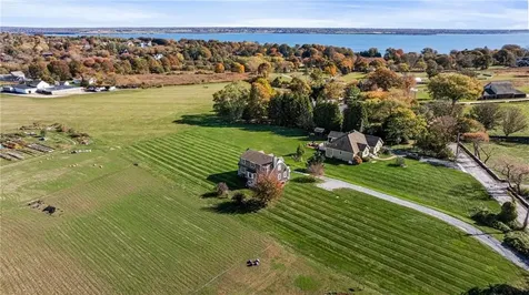 62 Howland Avenue Middletown RI 02842