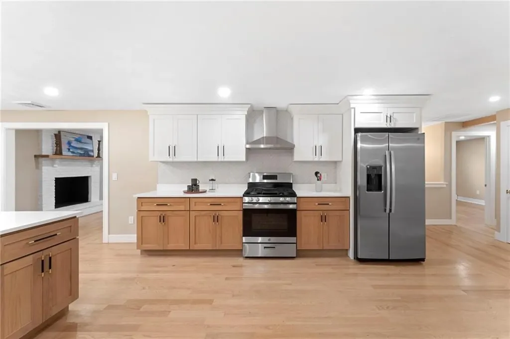 75 Walnut Road North Kingstown RI 02852