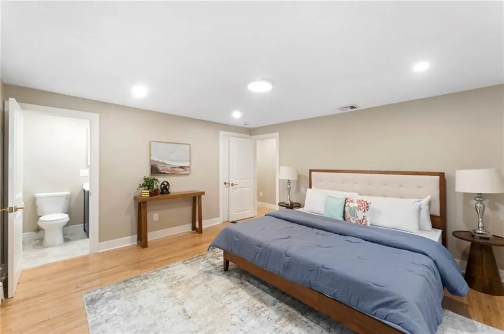 75 Walnut Road North Kingstown RI 02852