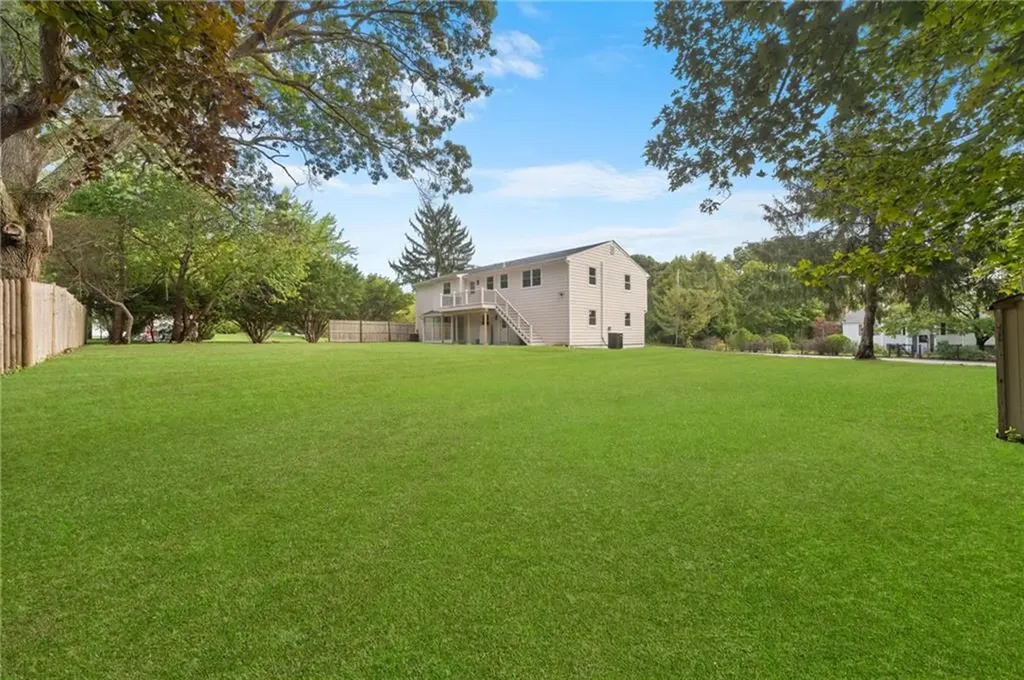 75 Walnut Road North Kingstown RI 02852