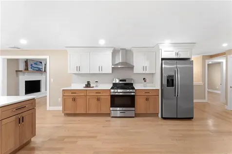 75 Walnut Road North Kingstown RI 02852