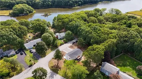 75 Walnut Road North Kingstown RI 02852