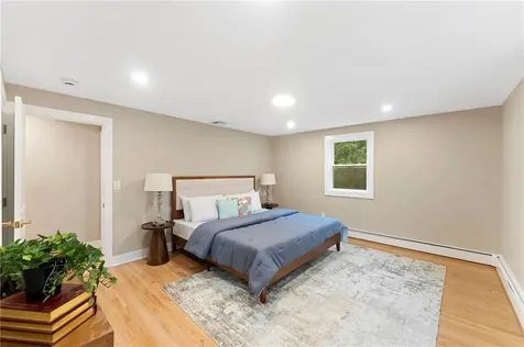 75 Walnut Road North Kingstown RI 02852