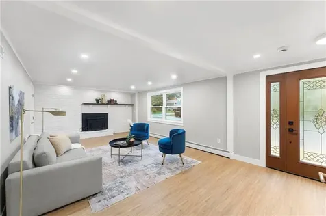 75 Walnut Road North Kingstown RI 02852