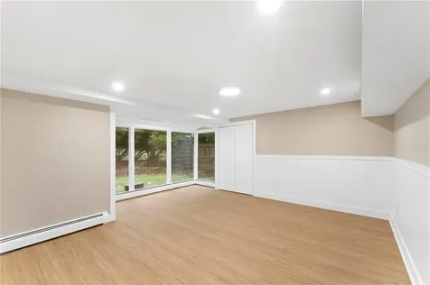 75 Walnut Road North Kingstown RI 02852