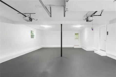 75 Walnut Road North Kingstown RI 02852