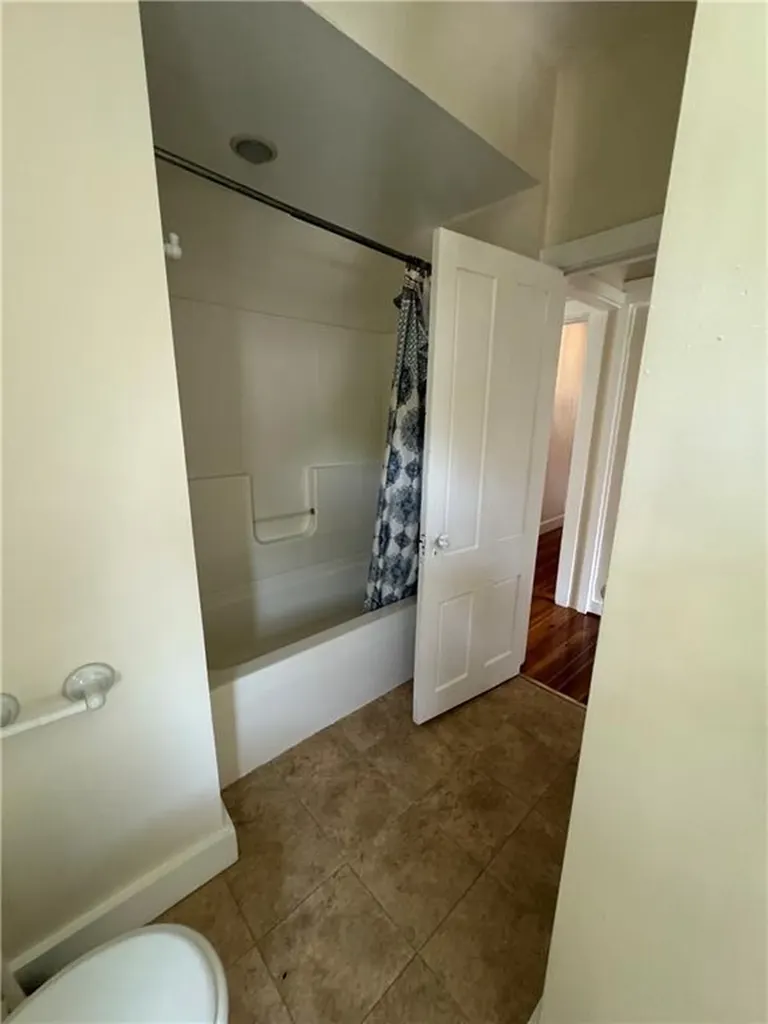 26 Ayrault Street Newport RI 02840