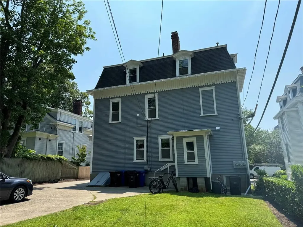 26 Ayrault Street Newport RI 02840