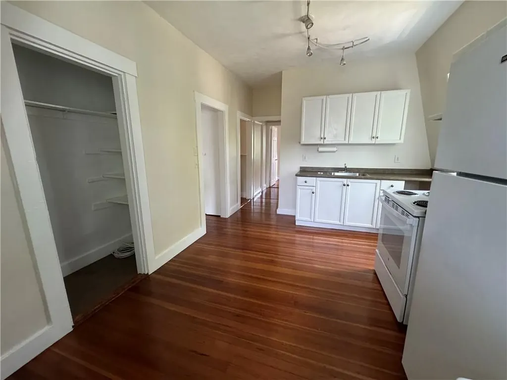 26 Ayrault Street Newport RI 02840