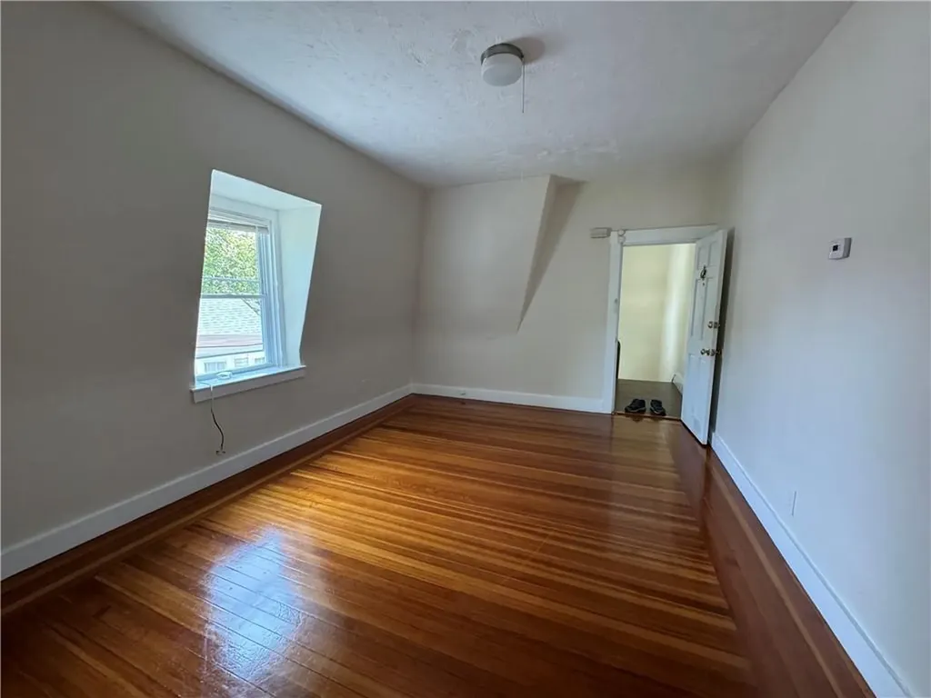 26 Ayrault Street Newport RI 02840